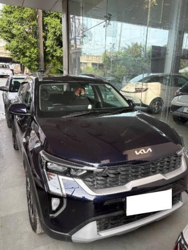https://images10.gaadi.com/usedcar_image/4622447/original/processed_6ef25d81-a197-4597-bcba-d05136e77921.jpg?imwidth=6400
