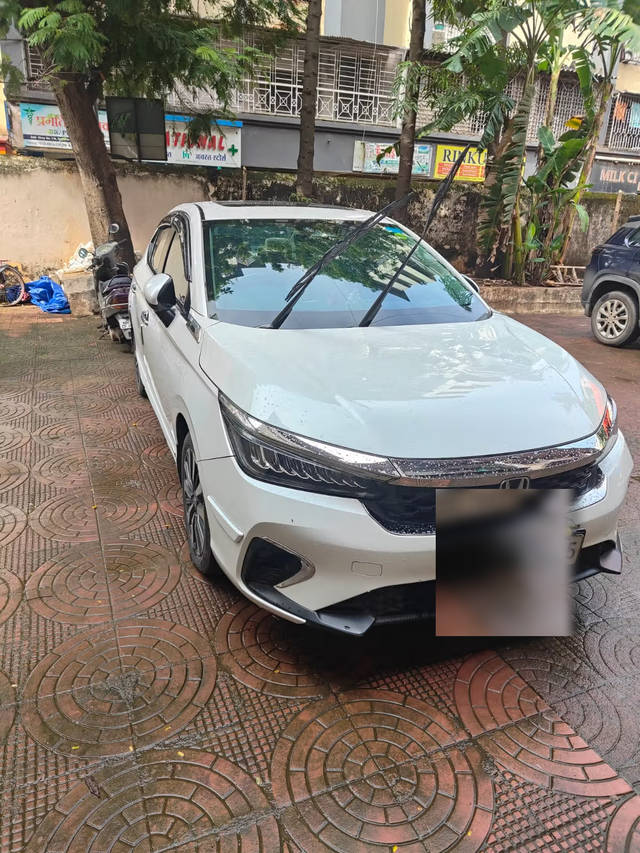 https://images10.gaadi.com/usedcar_image/4622519/original/401f1a12-88a6-4b72-b2e7-b0714b920b45.png?imwidth=6400