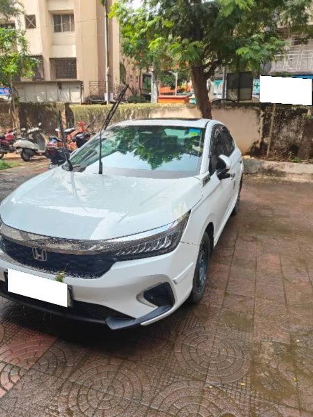 https://images10.gaadi.com/usedcar_image/4622519/original/processed_a7cd3628-dd44-4693-9211-62ab203f7531.jpg?imwidth=6401