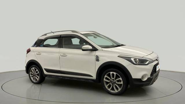 https://images10.gaadi.com/usedcar_image/4622546/original/7a4e23f33b967d51374b755eeb5f96a2.jpg?imwidth=6400