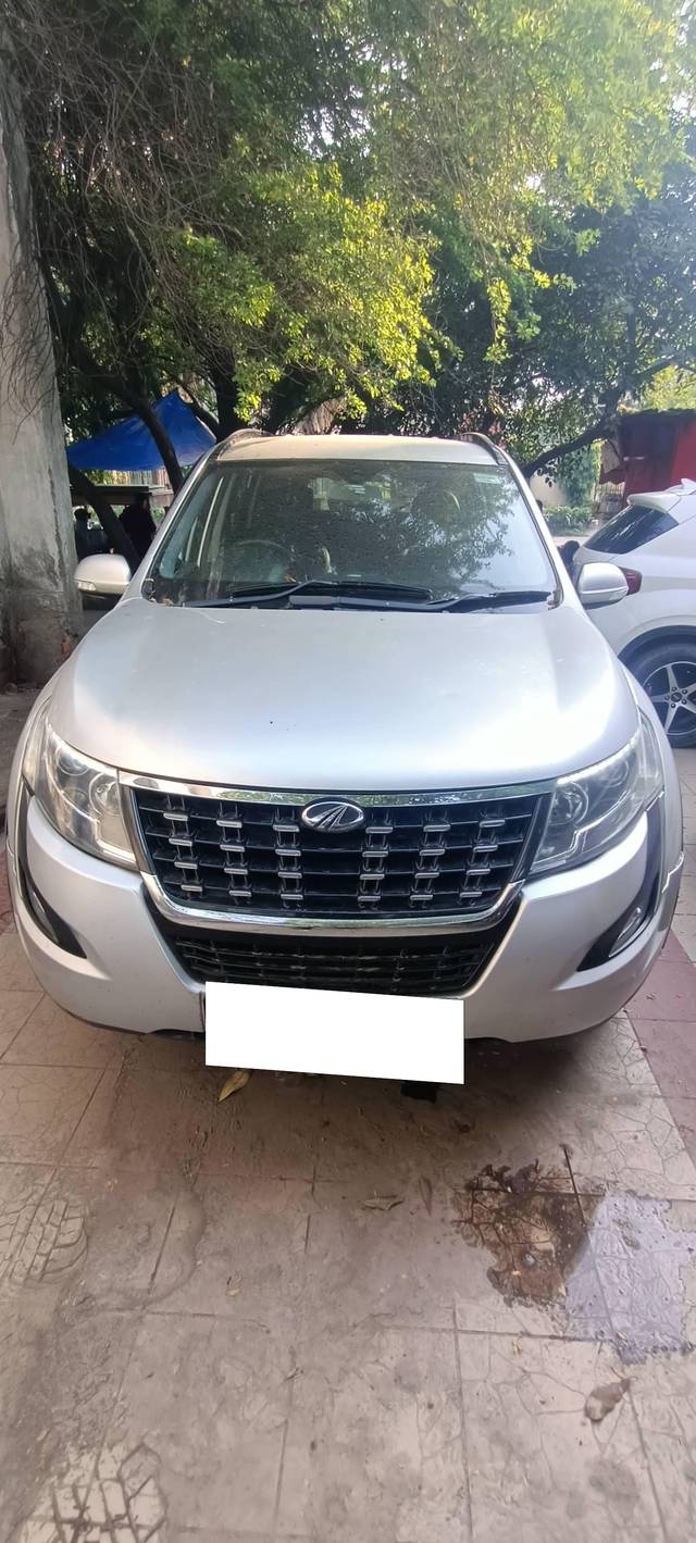 https://images10.gaadi.com/usedcar_image/4622625/original/processed_9e670fdb-40b0-4cb7-a1be-4b1aaffbc9b3.jpg?imwidth=6402