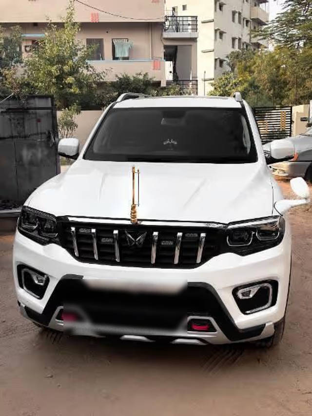 https://images10.gaadi.com/usedcar_image/4622692/original/25ce6c9d-078a-4c7b-9bef-de9da3e7ad3f.png?imwidth=6402