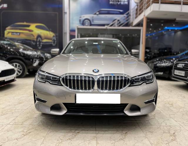 https://images10.gaadi.com/usedcar_image/4622694/original/processed_b96bcff1be9595969876afa0d2c3c86e.jpg?imwidth=6402
