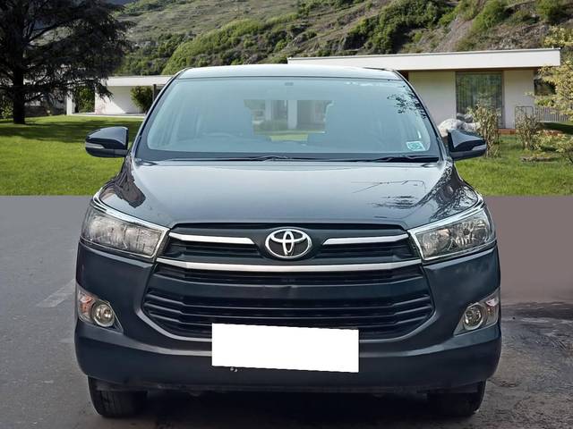 https://images10.gaadi.com/usedcar_image/4622703/original/processed_cdccaf0d359a9d1e937d849cb968520c.jpg?imwidth=6402