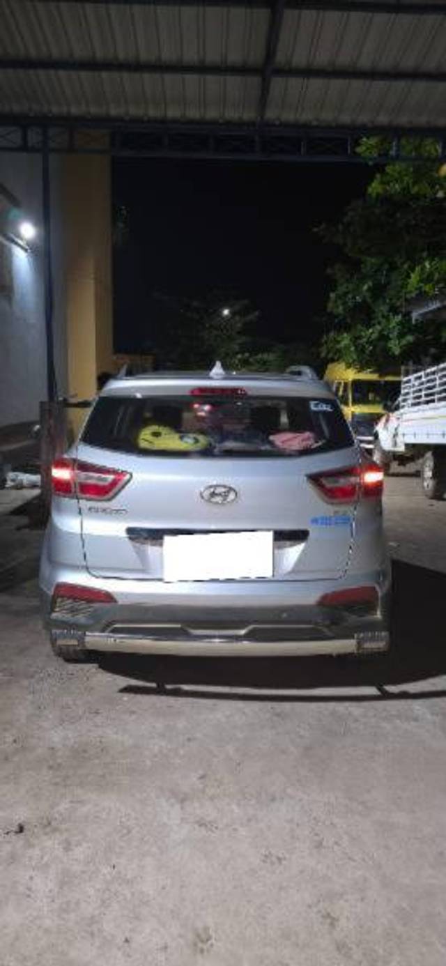 https://images10.gaadi.com/usedcar_image/4622718/original/processed_58580881-386d-47e7-b663-19ce18a932b1.jpg?imwidth=6402