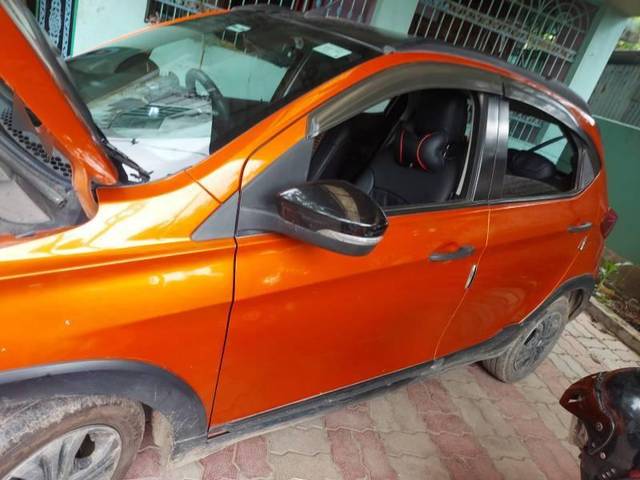 https://images10.gaadi.com/usedcar_image/4622771/original/processed_1c80c7b3-51d0-471c-9212-f854c22424f0.jpg?imwidth=6402