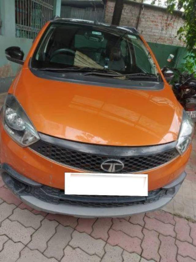 https://images10.gaadi.com/usedcar_image/4622771/original/processed_processed_3f50c48d-b16e-4d5c-ba34-46ca2108c6d8.jpg?imwidth=6400