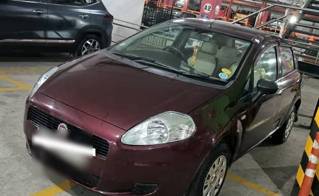 https://images10.gaadi.com/usedcar_image/4622782/original/402e63e1-d7a8-4c91-8d7c-526532da05da.png?imwidth=6400