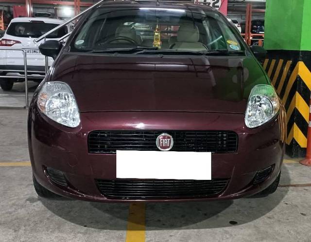 https://images10.gaadi.com/usedcar_image/4622782/original/processed_7f0e082d-b65c-4c47-8904-9d8e70b7675f.jpg?imwidth=6402