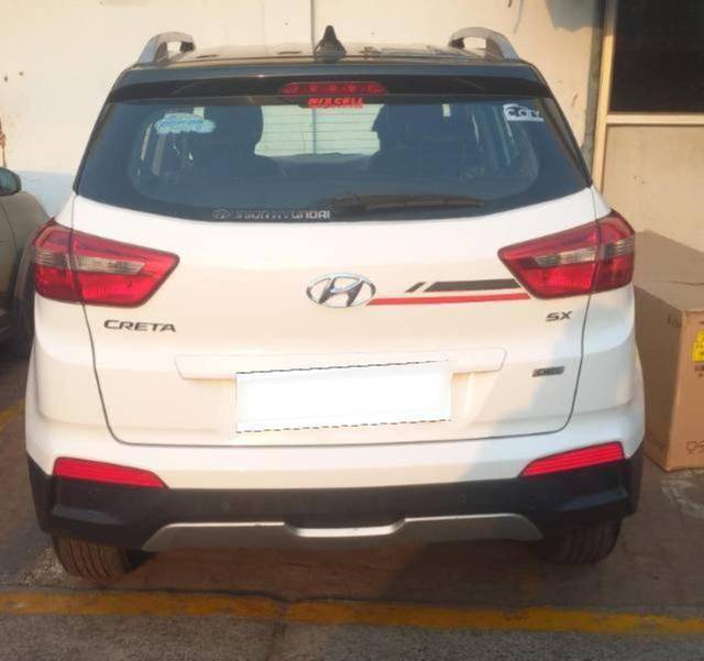 https://images10.gaadi.com/usedcar_image/4622800/original/processed_processed_7e461f83-b99d-441b-a2c0-33e969903a61.jpg?imwidth=6401