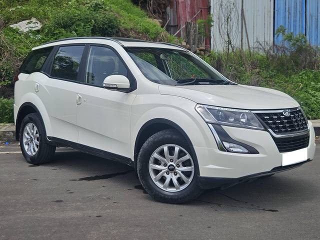 https://images10.gaadi.com/usedcar_image/4622853/original/processed_5ab5d4575aa5041acb4a64f69a2fadbc.jpg?imwidth=6400