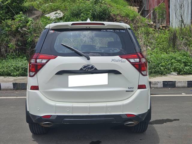 https://images10.gaadi.com/usedcar_image/4622853/original/processed_9287ccb09ca606cdb7452519578fc4a2.jpg?imwidth=6402