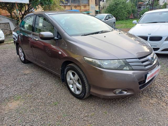 https://images10.gaadi.com/usedcar_image/4622855/original/processed_008387225dcc72b0d1556f29306b6e2f.jpg?imwidth=6400