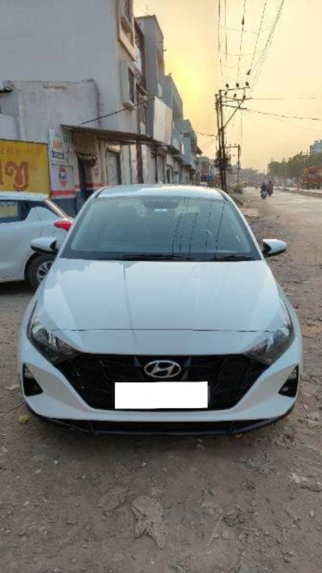 https://images10.gaadi.com/usedcar_image/4622857/original/processed_5f162353-2466-439e-905d-dc330944236e.jpg?imwidth=6400