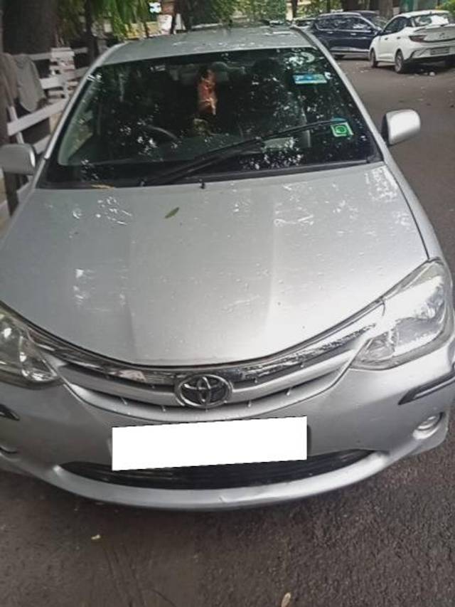https://images10.gaadi.com/usedcar_image/4622897/original/processed_06cd6a6e-764a-496a-8699-15b0a650218a.jpg?imwidth=6401