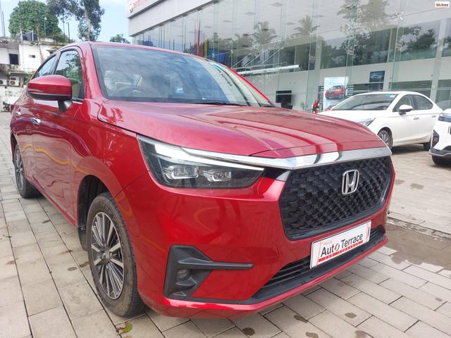 https://images10.gaadi.com/usedcar_image/4622941/original/53d13c65332b564ab9f08c70a51801c6.jpg?imwidth=6400