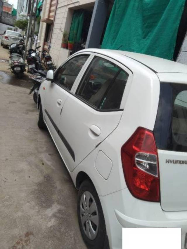 https://images10.gaadi.com/usedcar_image/4622977/original/processed_374b5594-5d2f-4a04-9ee2-4258c194e6f4.jpg?imwidth=6400