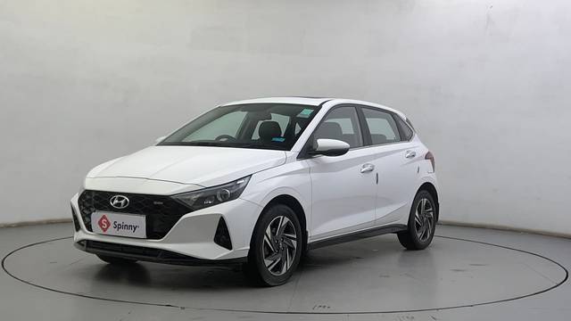 https://images10.gaadi.com/usedcar_image/4622985/original/947b5b9368f325f429f0dfbd20511d7c.JPG?imwidth=6400
