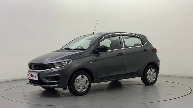 https://images10.gaadi.com/usedcar_image/4623017/original/1ee339134cb05e665cd87c9287d964e3.JPG?imwidth=6400