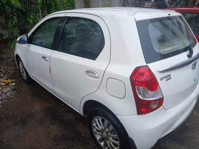 https://images10.gaadi.com/usedcar_image/4623046/original/34f571ae-f842-4a96-8abc-1b41470bf46e.png?imwidth=6401
