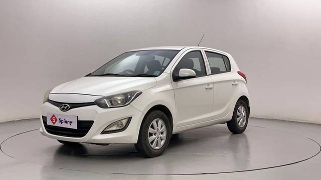 https://images10.gaadi.com/usedcar_image/4623104/original/83ed9ba0817787e7cdb5783ccaa824c6.JPG?imwidth=6400
