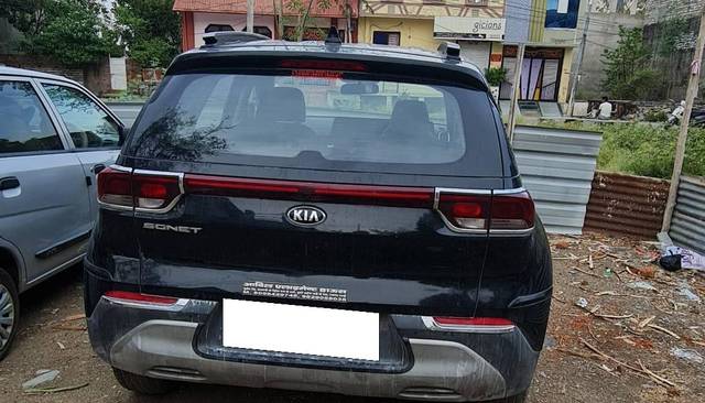 https://images10.gaadi.com/usedcar_image/4623105/original/processed_d56504af-e769-4db2-b863-f7149b19597b.jpg?imwidth=6401