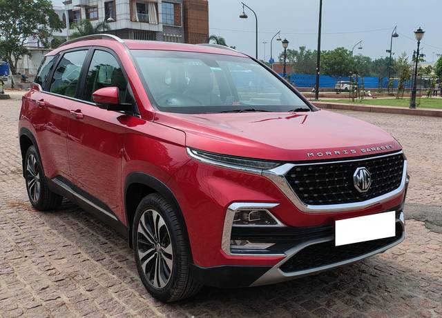 https://images10.gaadi.com/usedcar_image/4623137/original/processed_d21ce287234136fce4334867f497961e.jpg?imwidth=6400