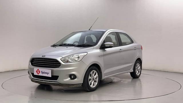 https://images10.gaadi.com/usedcar_image/4623171/original/eeb81ad571df80961c5cb289122905fc.JPG?imwidth=6400