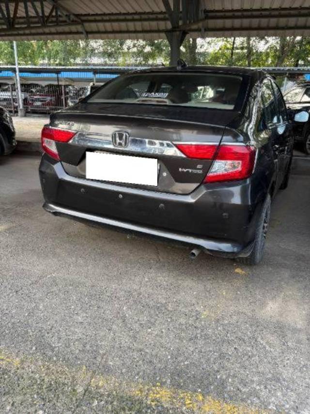 https://images10.gaadi.com/usedcar_image/4623182/original/processed_5517e44e-0ad8-4ce1-9024-97a38dca1615.jpg?imwidth=6401