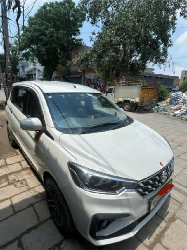 https://images10.gaadi.com/usedcar_image/4623186/original/processed_046bc85c-a8cc-415f-8070-1d2f17c783e0.jpg?imwidth=6400