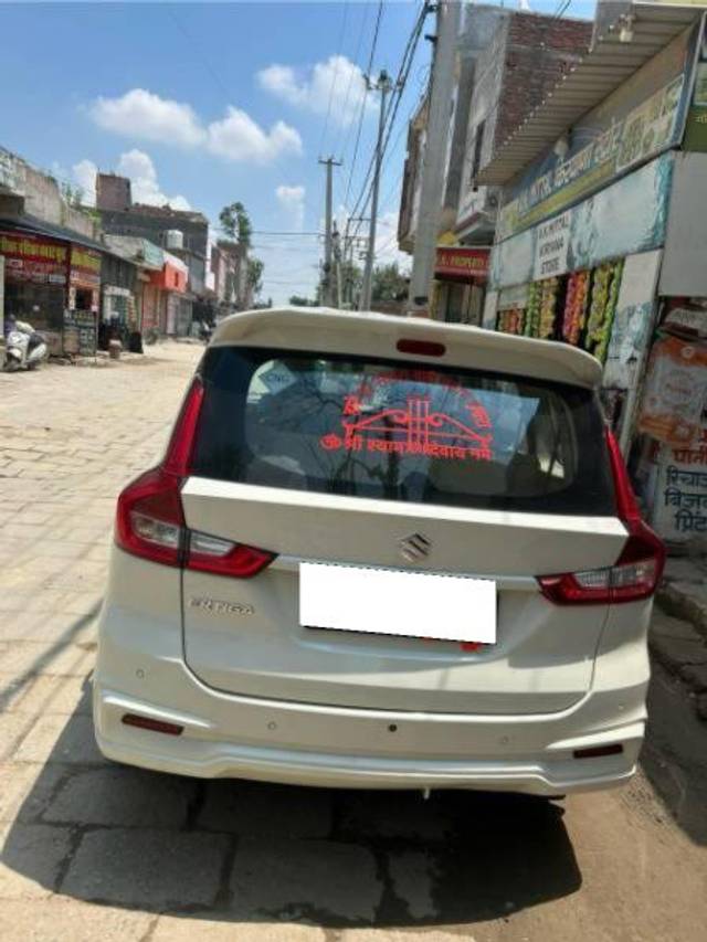 https://images10.gaadi.com/usedcar_image/4623186/original/processed_6a90cda4-b316-497c-a058-232ec20d50ff.jpg?imwidth=6402
