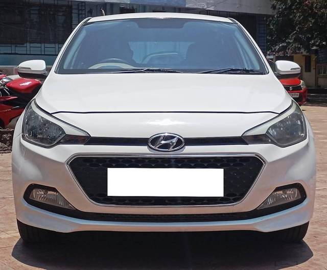 https://images10.gaadi.com/usedcar_image/4623187/original/processed_1492d2d285f8c57cbe98b645282fddaf.jpeg?imwidth=6400