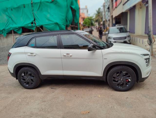 https://images10.gaadi.com/usedcar_image/4623245/original/739b7e674a2f2d77cd197a28b298cd32.jpg?imwidth=6401