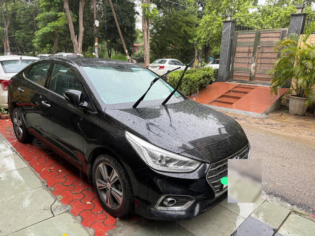 https://images10.gaadi.com/usedcar_image/4623278/original/8b29b614-1a34-455b-92b6-04e6165fd0dc.png?imwidth=6400