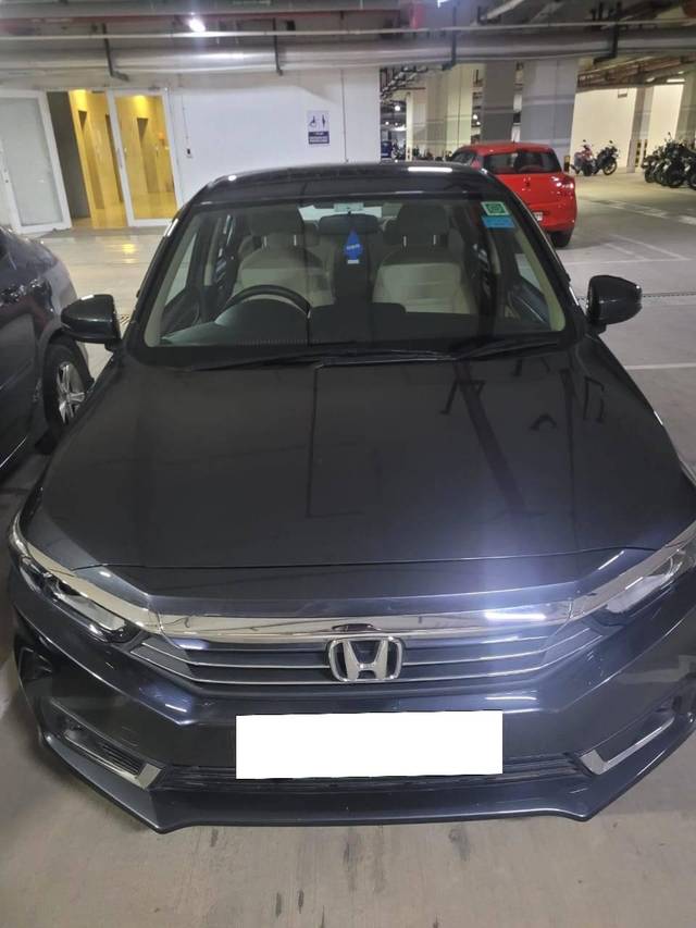 https://images10.gaadi.com/usedcar_image/4623293/original/processed_67608ee7-f584-4c61-bca1-b1d66f50fe73.jpg?imwidth=6400