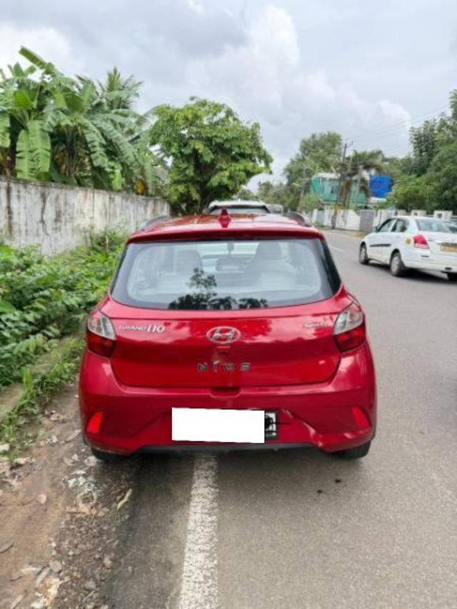 https://images10.gaadi.com/usedcar_image/4623307/original/processed_6d72c479-3e13-4e3a-9efd-ca27a069f972.jpg?imwidth=6402