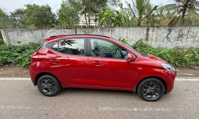 https://images10.gaadi.com/usedcar_image/4623307/original/processed_7bd6a12e-e10d-41df-a41d-ce6d739cbbc1.jpg?imwidth=6401
