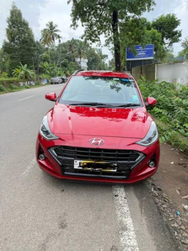 https://images10.gaadi.com/usedcar_image/4623307/original/processed_e53f2a62-5d86-4e7a-b10b-f89b34d74f7e.jpg?imwidth=6400