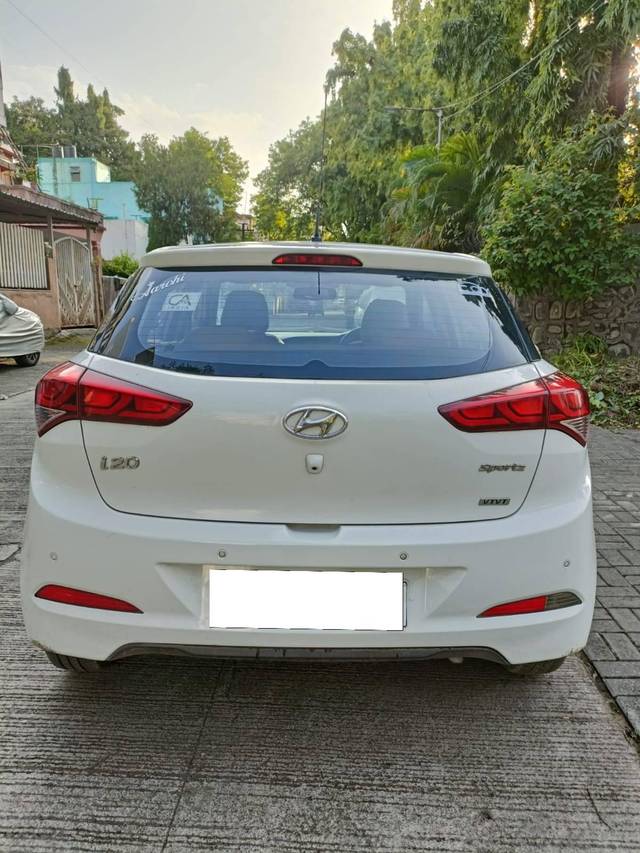 https://images10.gaadi.com/usedcar_image/4623317/original/processed_c6379225a95b5490d068a7c5bc513e44.jpg?imwidth=6402
