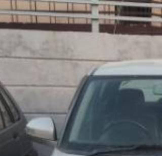 https://images10.gaadi.com/usedcar_image/4623342/original/processed_1330db89-7114-441f-bcfd-1ea934e041d0.jpeg?imwidth=6401