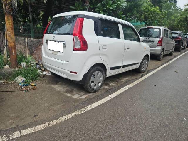 https://images10.gaadi.com/usedcar_image/4623354/original/processed_97284d2a-54c7-426a-9b20-18171b9906aa.jpg?imwidth=6400