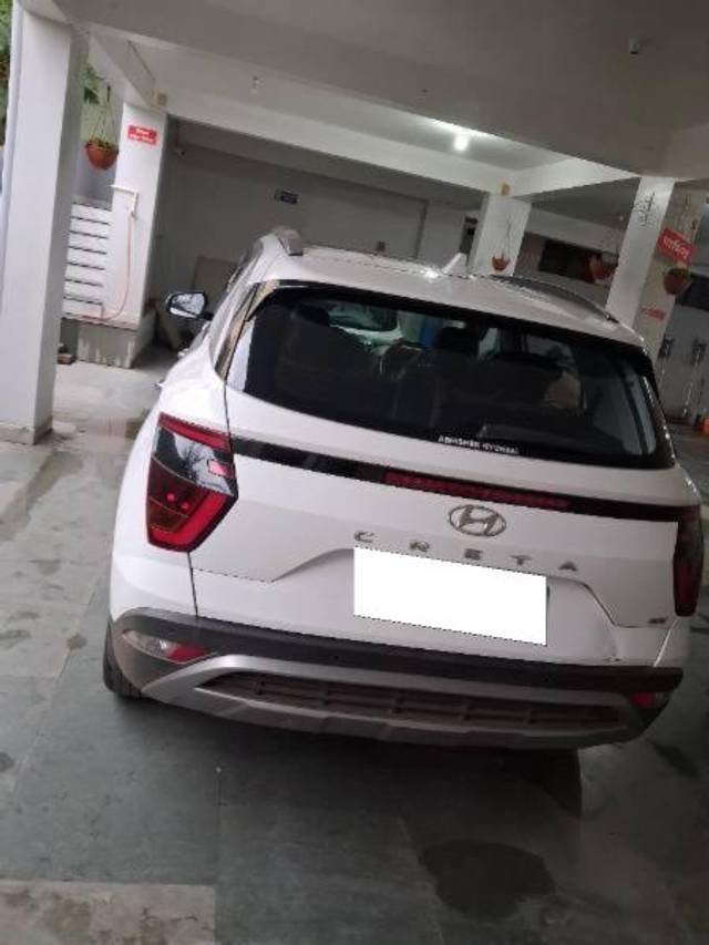https://images10.gaadi.com/usedcar_image/4623363/original/processed_22268395-59d5-43c9-869f-ed554b3e930f.jpg?imwidth=6402