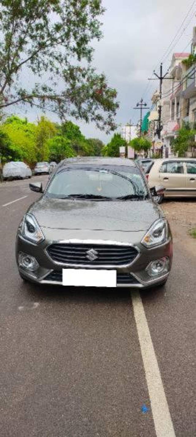 https://images10.gaadi.com/usedcar_image/4623397/original/processed_fa30beb0-825c-4f9d-9430-58c5628dff4a.jpg?imwidth=6402