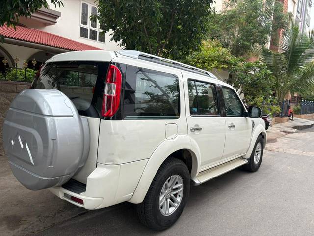 https://images10.gaadi.com/usedcar_image/4623410/original/558638b88033244a7212a80b36b7983f.jpg?imwidth=6401