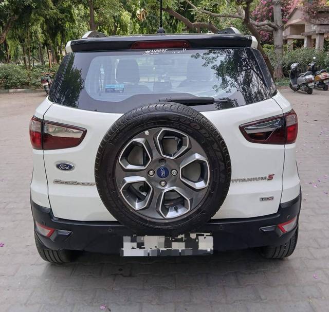 https://images10.gaadi.com/usedcar_image/4623419/original/processed_cb785e40963ef7031512f10481b33cd0.jpg?imwidth=6401