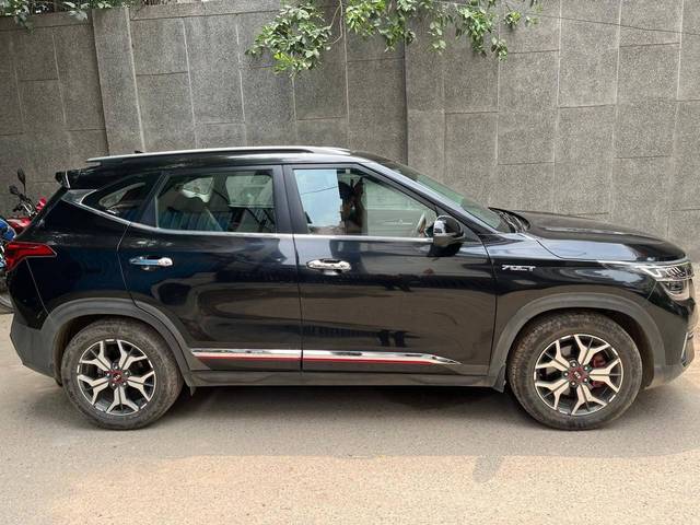 https://images10.gaadi.com/usedcar_image/4623421/original/processed_fa228d5bed51e4ac83c489ada0b3211c.jpg?imwidth=6401