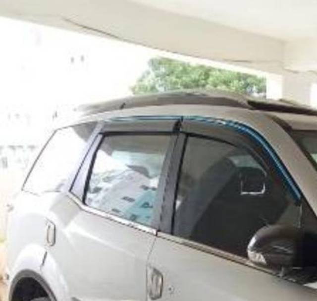 https://images10.gaadi.com/usedcar_image/4623425/original/processed_7f8ea06c-6c02-4a90-a2e1-25166839dc64.jpeg?imwidth=6400