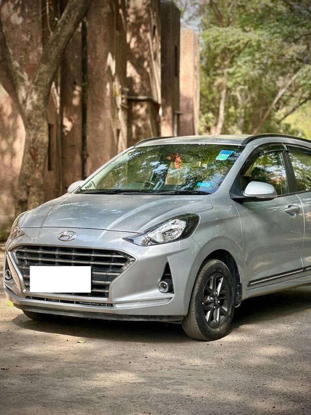 https://images10.gaadi.com/usedcar_image/4623440/original/processed_1527a936c679be2a85dcdf6e5d1f2634.jpg?imwidth=6400