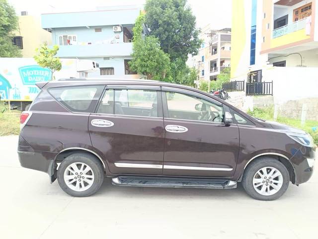 https://images10.gaadi.com/usedcar_image/4623446/original/processed_e668c932f6df0b7dc4264f911b78bcf8.jpg?imwidth=6401