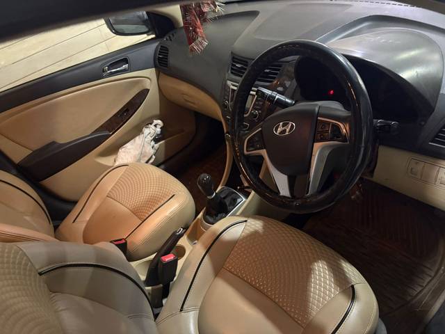https://images10.gaadi.com/usedcar_image/4623448/original/fa4f0e6c0a3b3e3e3e1942d266055ed8.jpg?imwidth=6401